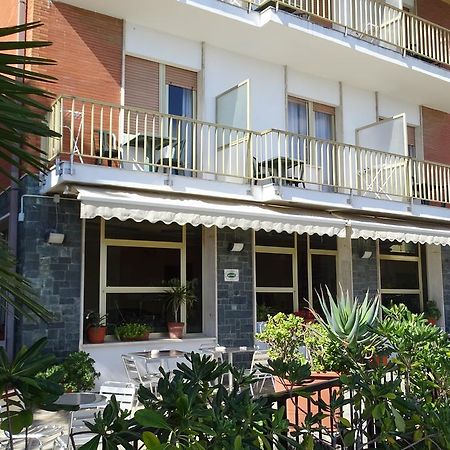 Hotel Ambassador Laigueglia Luaran gambar