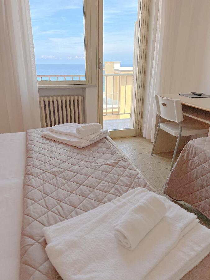 Hotel Ambassador Laigueglia Luaran gambar